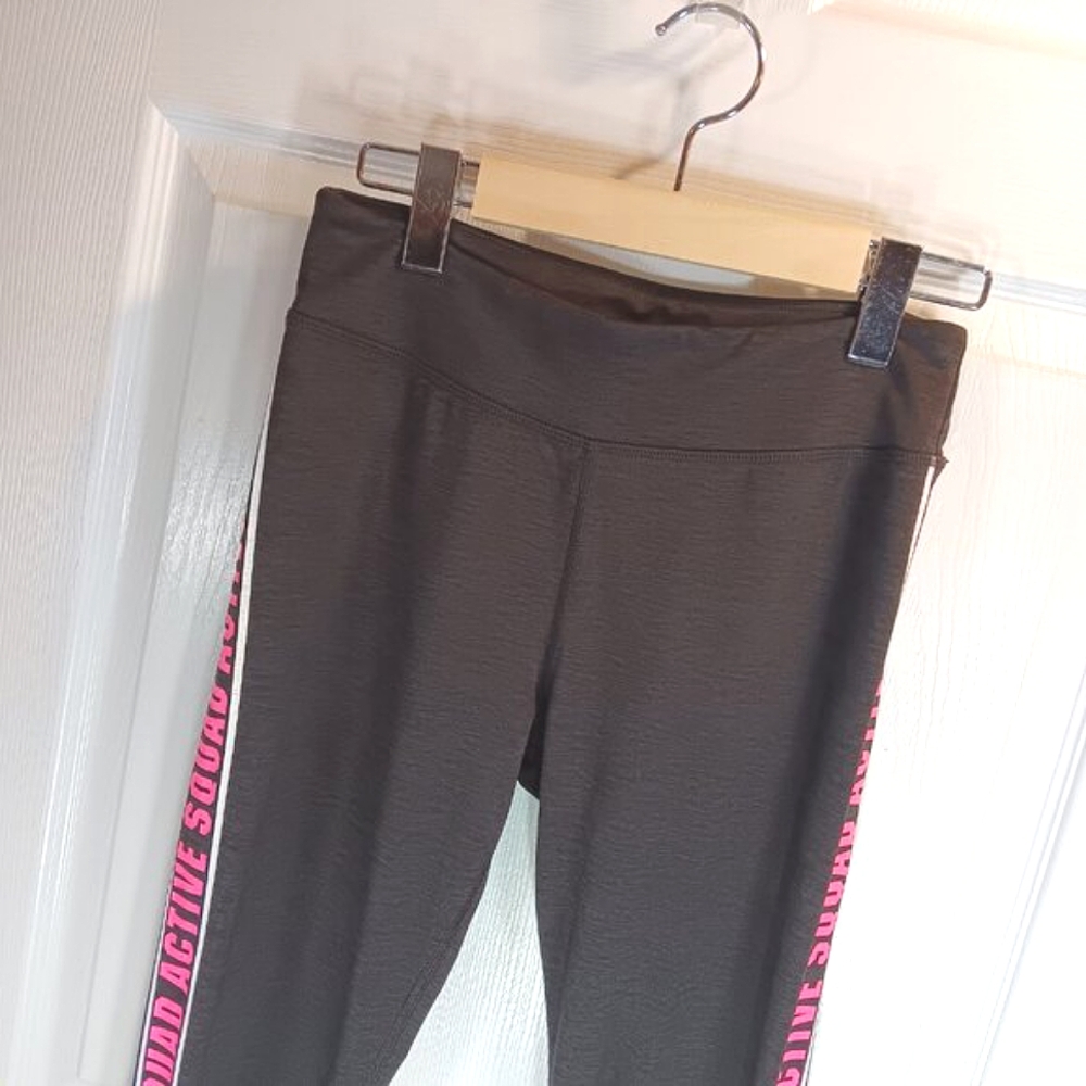 H&M Sport Girls Charcoal Grey Leggings Pink 'Active Squad' Leg Graphics Size 14 - Picture 12 of 13